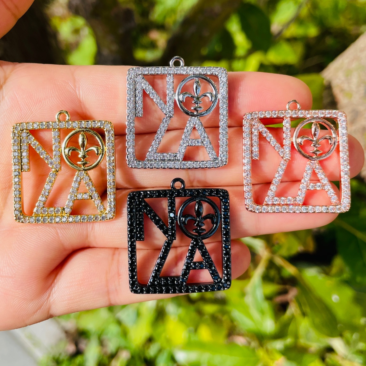 5pcs Zirconia Pave NOLA Fleur  - Jewelry Making New Orleans recension och pris